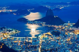 6-melhores-destinos-brasileiros-rj-noite
